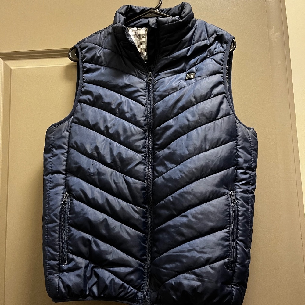 Men’s Large Navy Blue Puffer Vest, heated